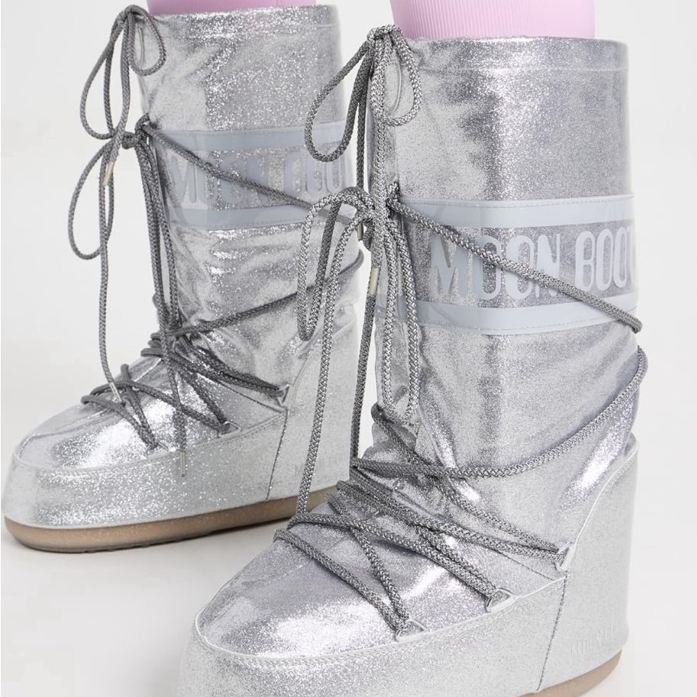 NWT Moon Boot Icon Glitter Silver - 39/41